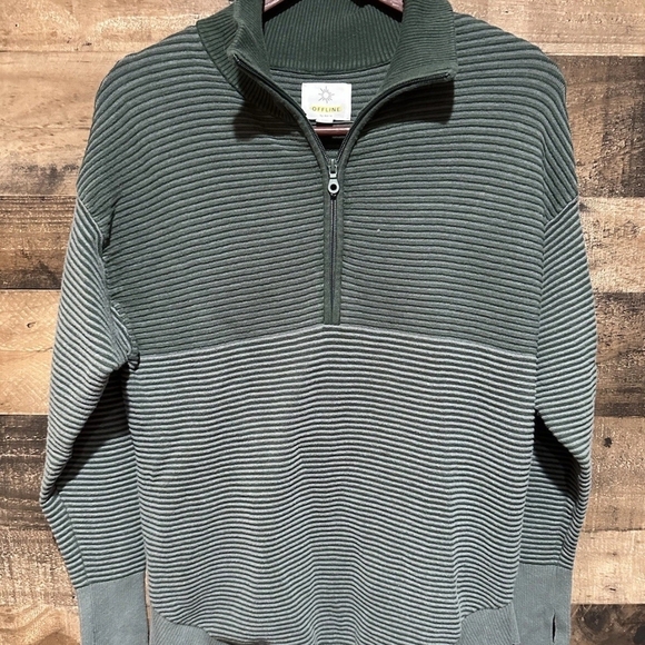 aerie Tops - Offline By AIRE Two-Tone Green Zip-Up Sweater